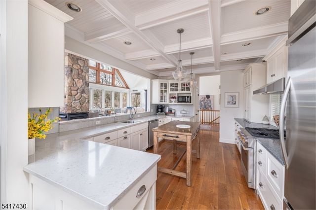 10 Hemlock Ave, Andover Twp., NJ 07860