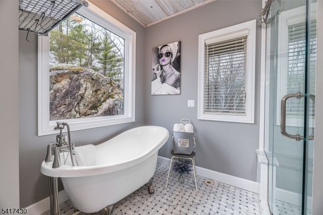 10 Hemlock Ave, Andover Twp., NJ 07860