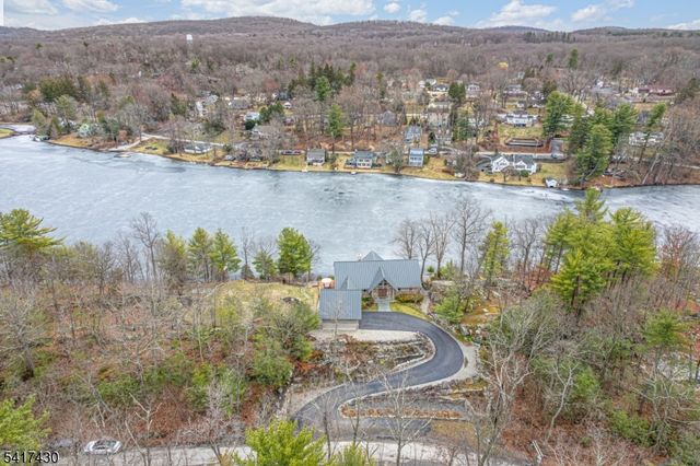 10 Hemlock Ave, Andover Twp., NJ 07860