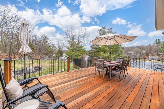 10 Hemlock Ave, Andover Twp., NJ 07860