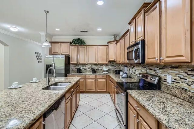 2999 BUCCANEER PALM ROAD, Kissimmee, FL 34747