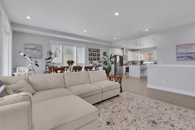 5230 S Lincoln Way, Spokane, WA 99224