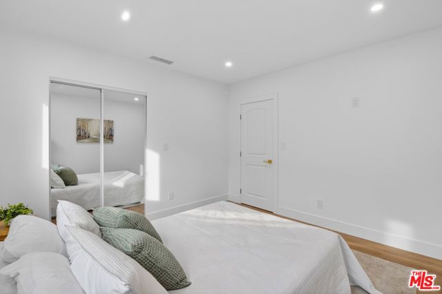 4324 2nd Avenue, Los Angeles, CA 90008