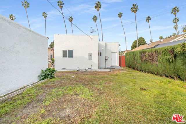 4324 2nd Avenue, Los Angeles, CA 90008
