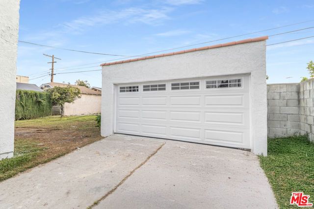 4324 2nd Avenue, Los Angeles, CA 90008