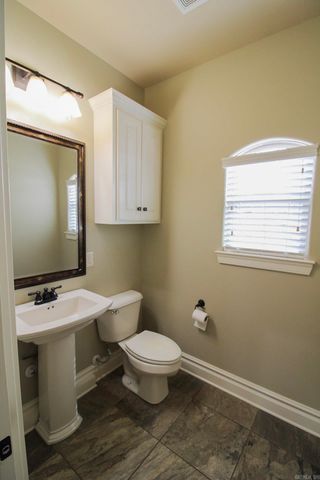 1020 Edinburgh Drive, Conway, AR 72034