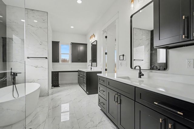 4352 Dot Rd, Springfield, TN 37172