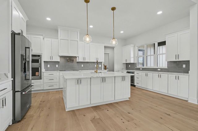 4352 Dot Rd, Springfield, TN 37172