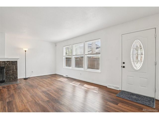 15178 E Jefferson Pl, Aurora, CO 80014