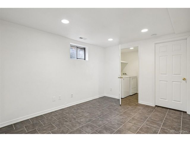 15178 E Jefferson Pl, Aurora, CO 80014