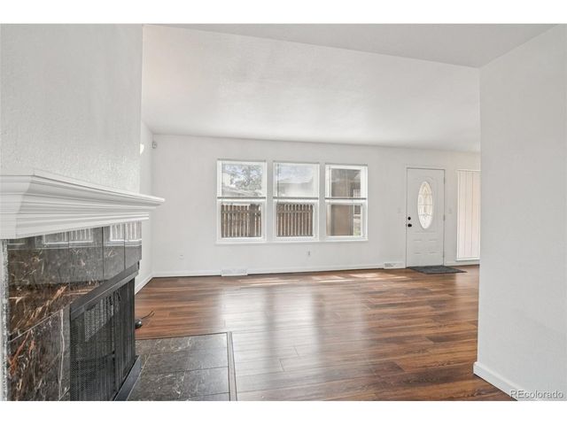 15178 E Jefferson Pl, Aurora, CO 80014