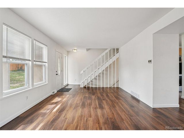 15178 E Jefferson Pl, Aurora, CO 80014