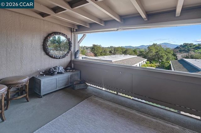 1548 Golden Rain Rd 9, Walnut Creek, CA 94595