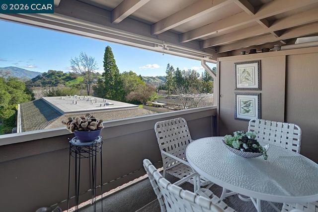 1548 Golden Rain Rd 9, Walnut Creek, CA 94595