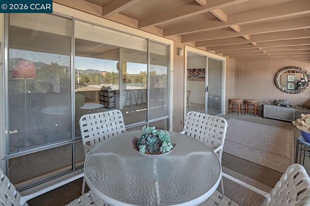 1548 Golden Rain Rd 9, Walnut Creek, CA 94595