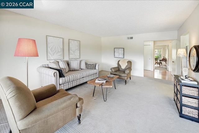 1548 Golden Rain Rd 9, Walnut Creek, CA 94595