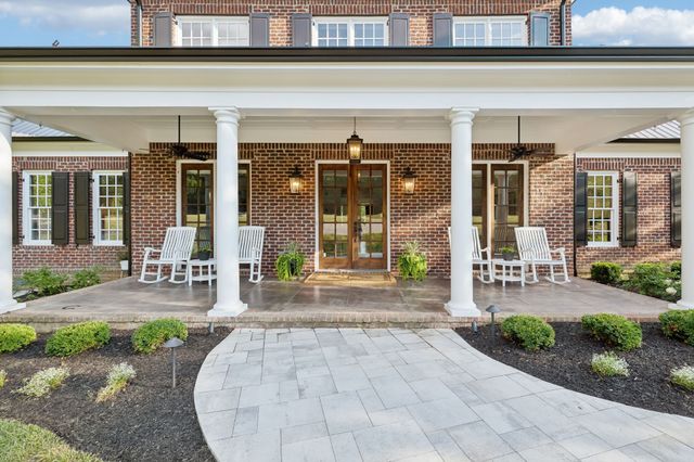 5557 Parker Branch Rd, Franklin, TN 37064
