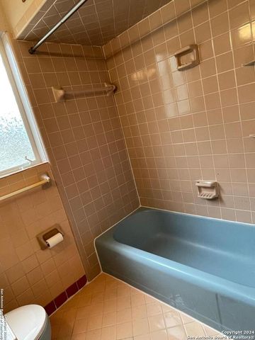 411 Future Dr., San Antonio, TX 78213