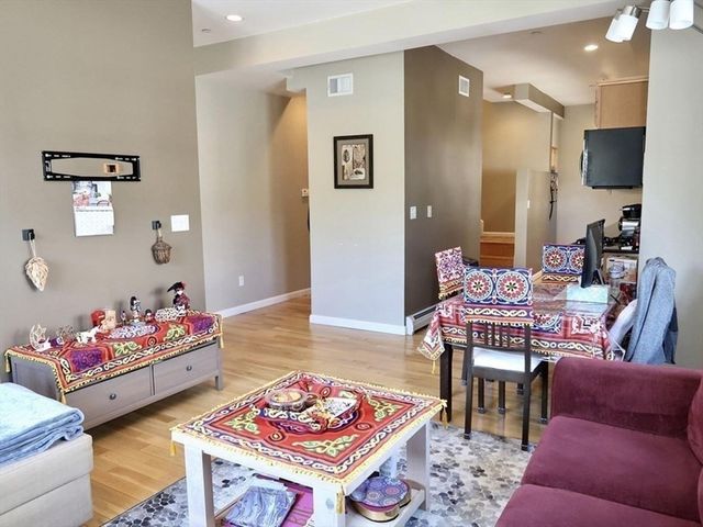 190 Summer St 402, Malden, MA 02148
