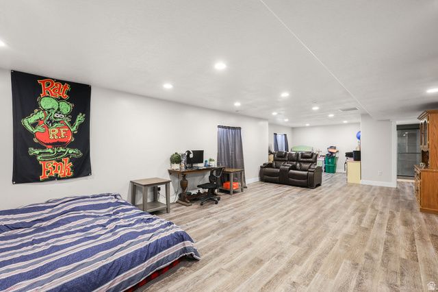 302 E INTERLOCHEN LN, Stansbury Park, UT 84074