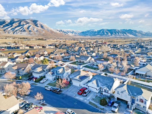 302 E INTERLOCHEN LN, Stansbury Park, UT 84074