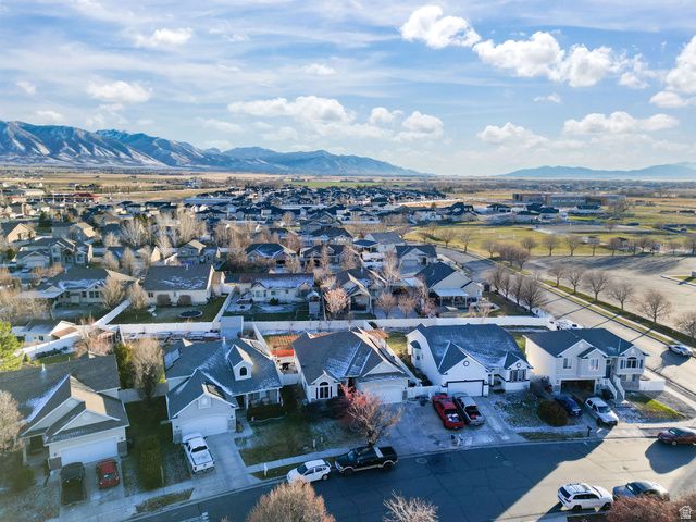 302 E INTERLOCHEN LN, Stansbury Park, UT 84074