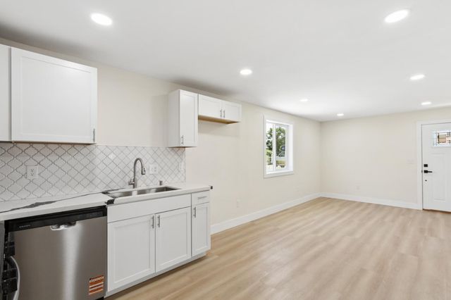 4901 Parker Ave, Sacramento, CA 95820