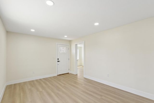 4901 Parker Ave, Sacramento, CA 95820