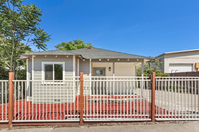 4901 Parker Ave, Sacramento, CA 95820