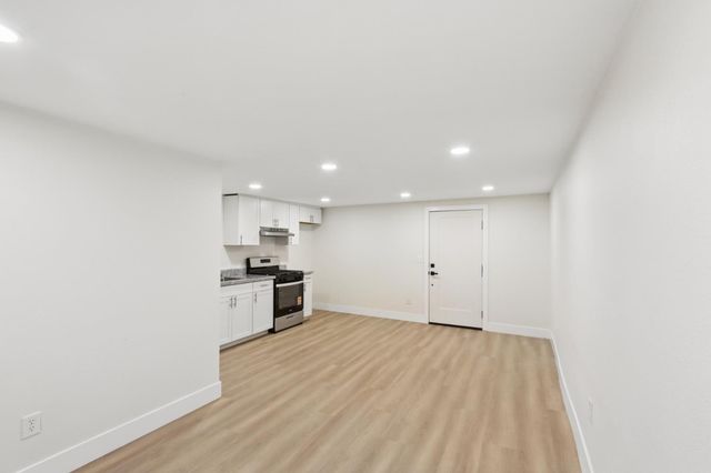 4901 Parker Ave, Sacramento, CA 95820