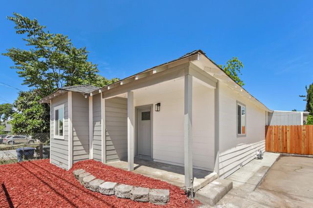 4901 Parker Ave, Sacramento, CA 95820