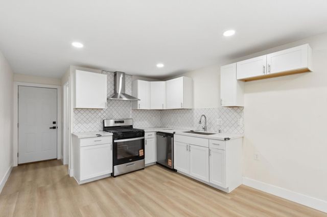 4901 Parker Ave, Sacramento, CA 95820