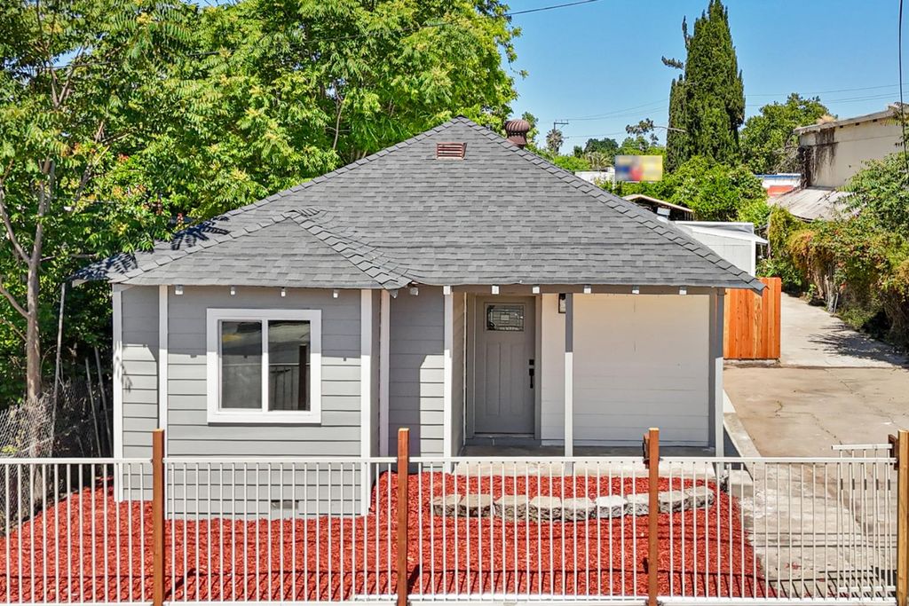 4901 Parker Ave, Sacramento, CA 95820