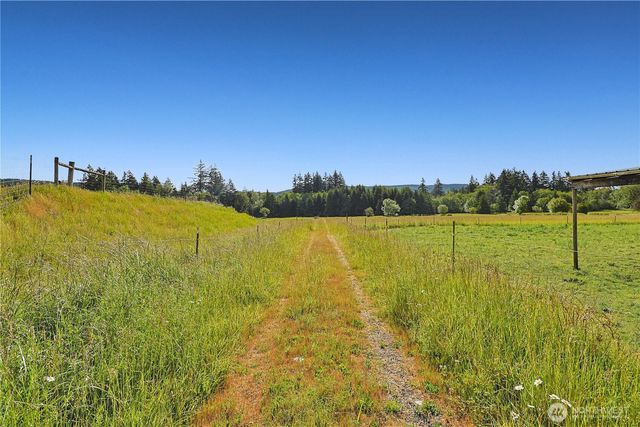447 Boistfort Road, Curtis, WA 98538