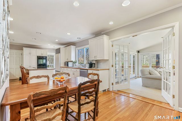 54 Saint George Lane, New Canaan, CT 06840