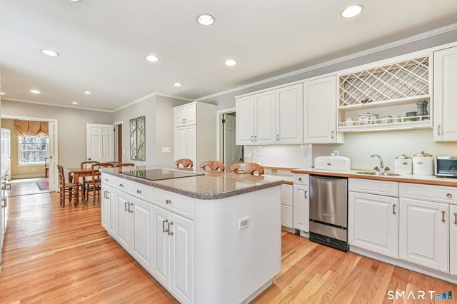 54 Saint George Lane, New Canaan, CT 06840