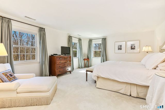 54 Saint George Lane, New Canaan, CT 06840