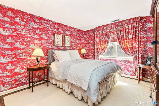 54 Saint George Lane, New Canaan, CT 06840