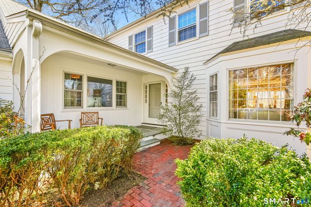 54 Saint George Lane, New Canaan, CT 06840