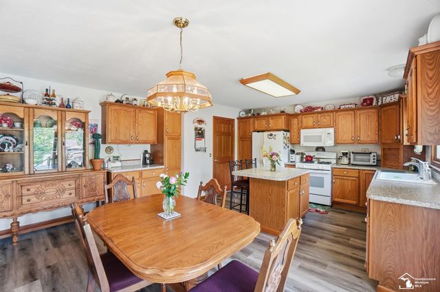 786 Santa Fe Court, Bedford Twp, MI 48182