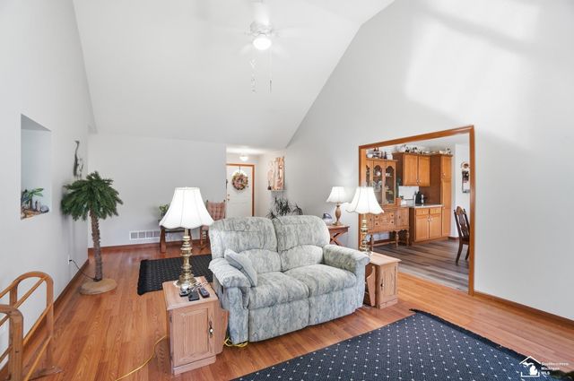 786 Santa Fe Court, Bedford Twp, MI 48182