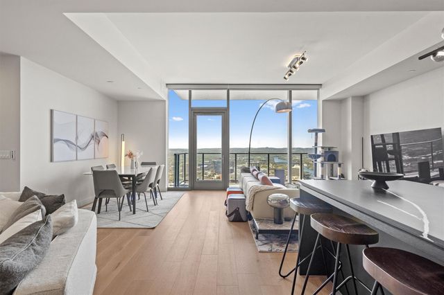 44 East Ave 3402, Austin, TX 78701