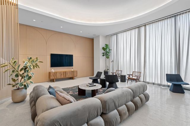 44 East Ave 3402, Austin, TX 78701