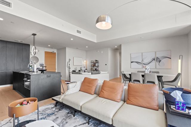 44 East Ave 3402, Austin, TX 78701