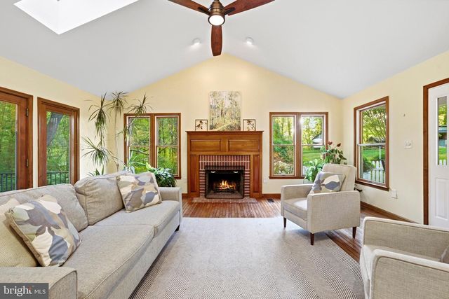 11 TRACYS LN, Tracys Landing, MD 20779
