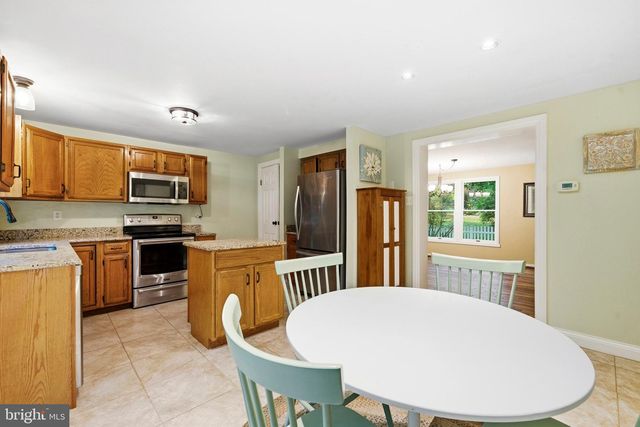 11 TRACYS LN, Tracys Landing, MD 20779