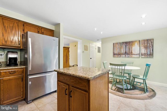 11 TRACYS LN, Tracys Landing, MD 20779