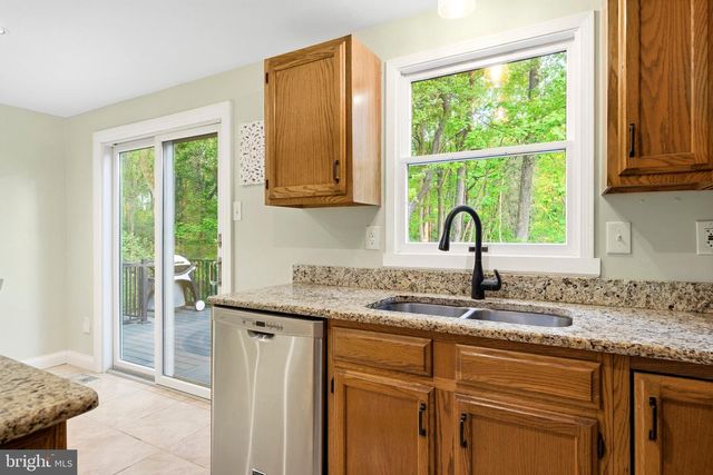 11 TRACYS LN, Tracys Landing, MD 20779