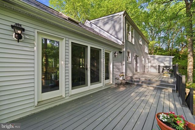 11 TRACYS LN, Tracys Landing, MD 20779