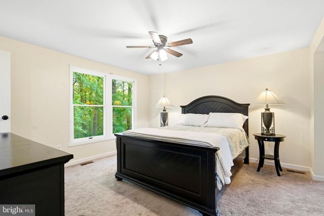 11 TRACYS LN, Tracys Landing, MD 20779